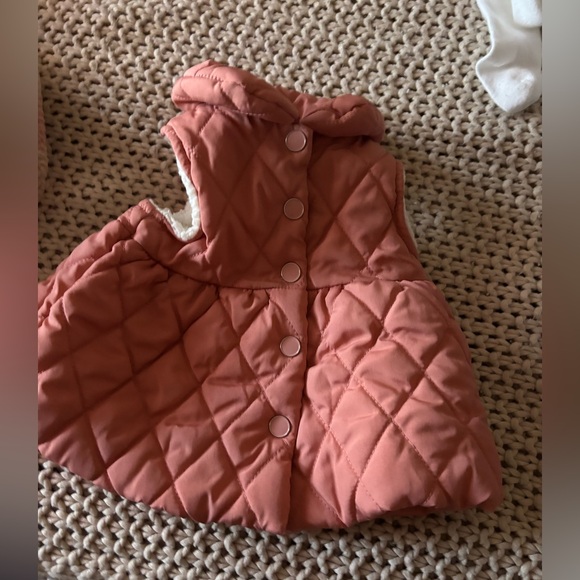 cute girl clothes lot 12-18m. Some clothes barely worn or not worn at all - Picture 5 of 13